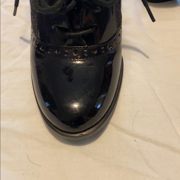 Bandolino booties, wool and patent leather - Picture 2 of 2